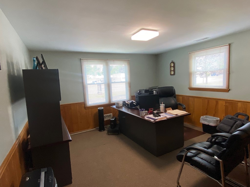 1111 Lexington Ave Property Photo 22