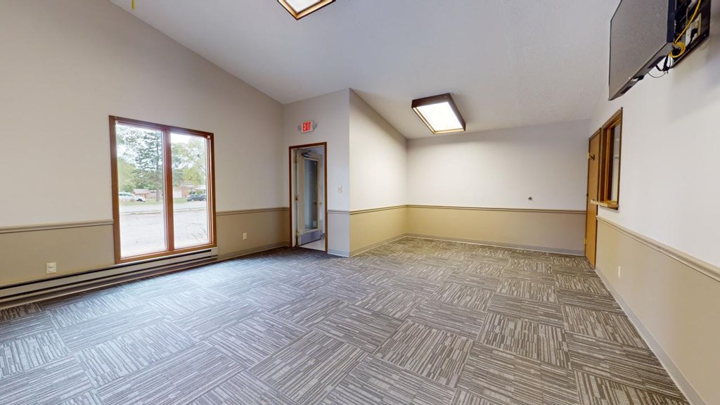 315 Crestwood Drive Property Photo 12