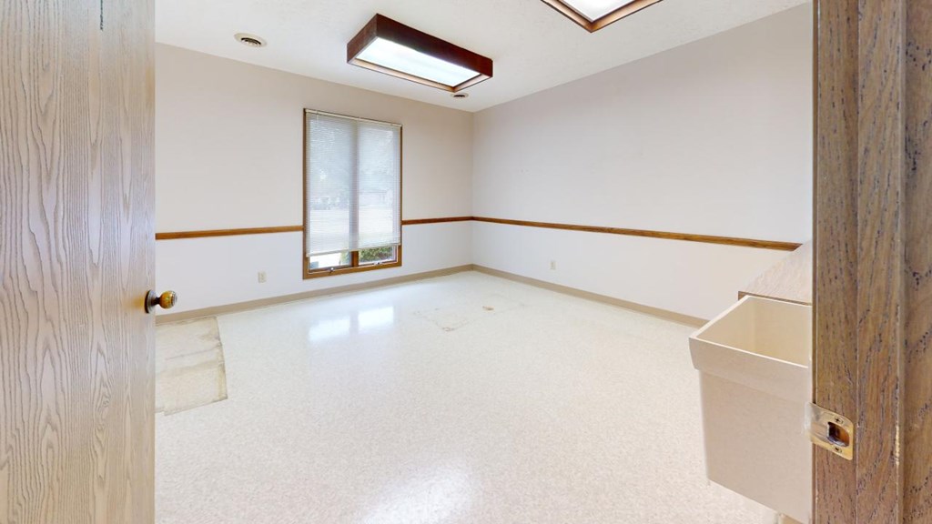 315 Crestwood Drive Property Photo 26