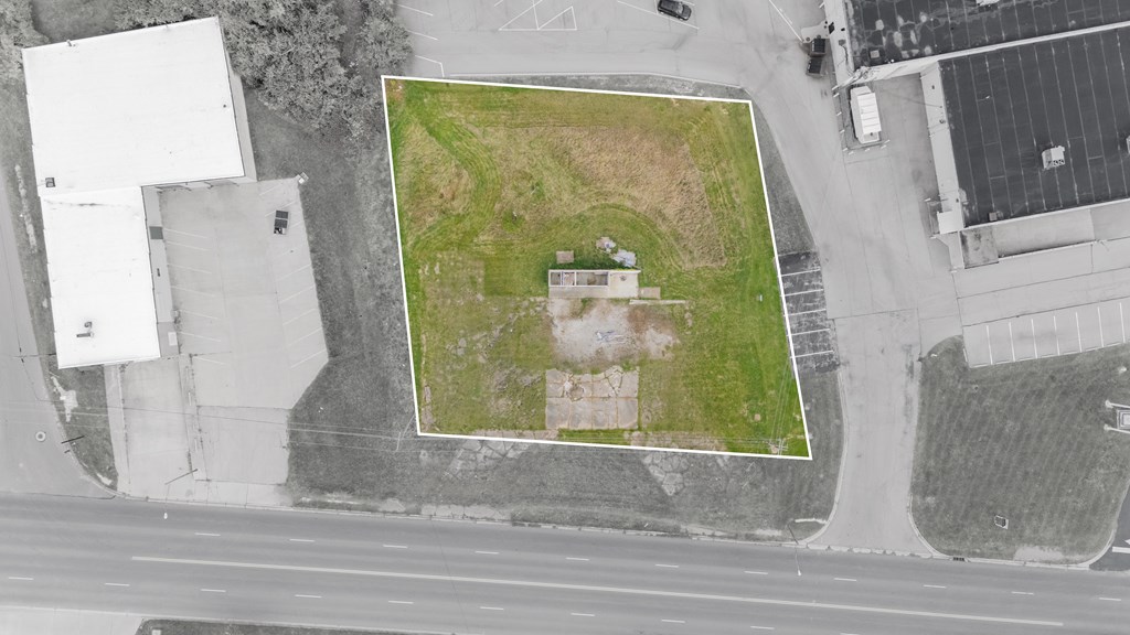 914 W Fourth Street Property Photo 2