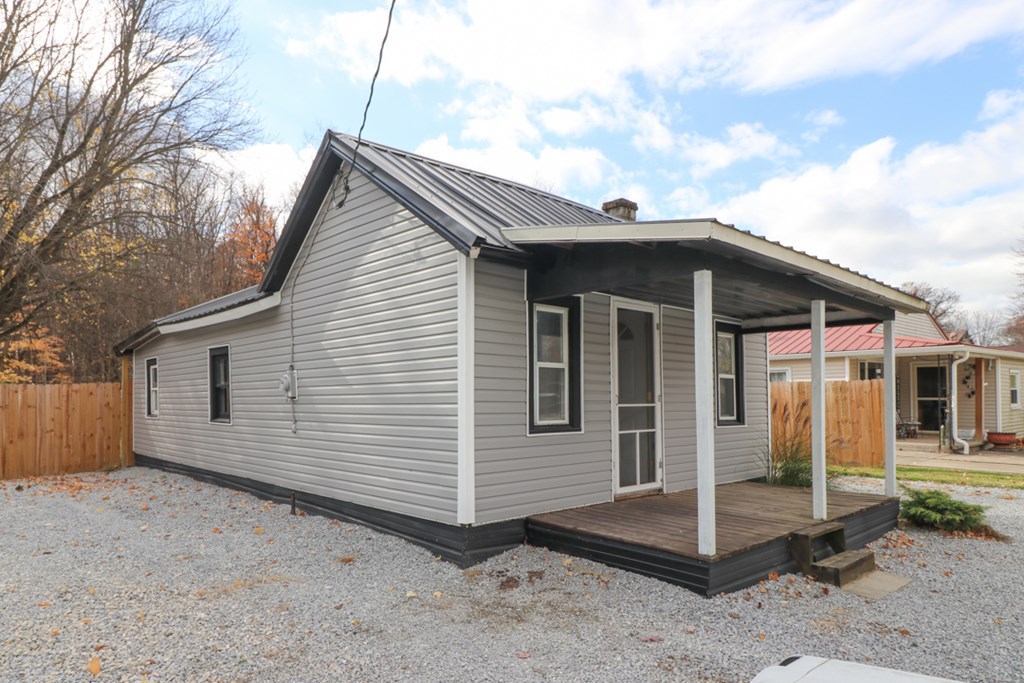293 Pomerene Property Photo 2