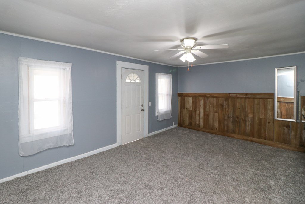 293 Pomerene Property Photo 6