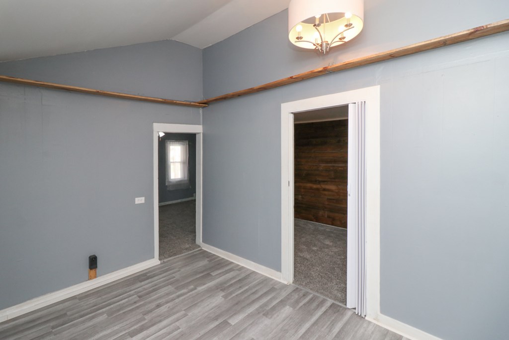 293 Pomerene Property Photo 11