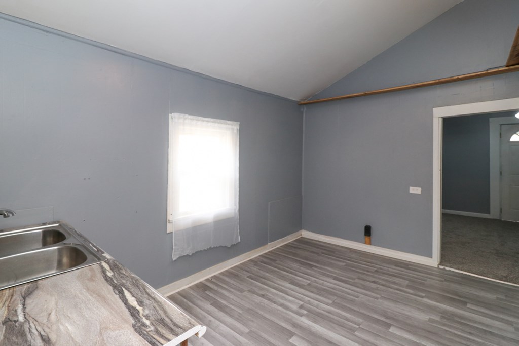 293 Pomerene Property Photo 12