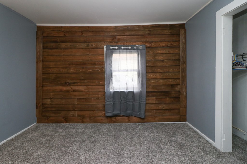 293 Pomerene Property Photo 15