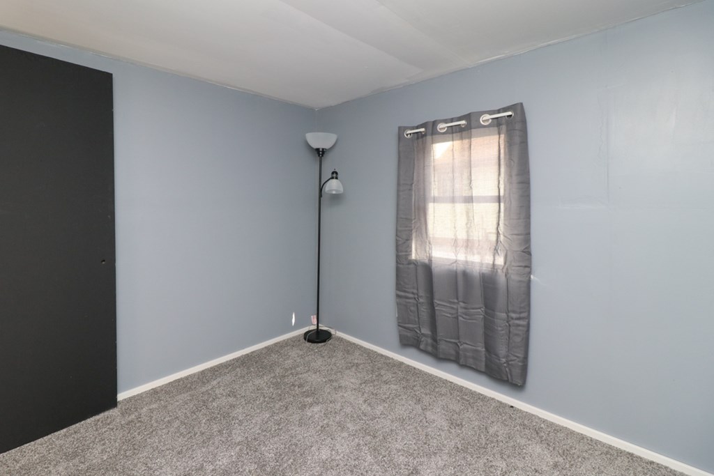 293 Pomerene Property Photo 17
