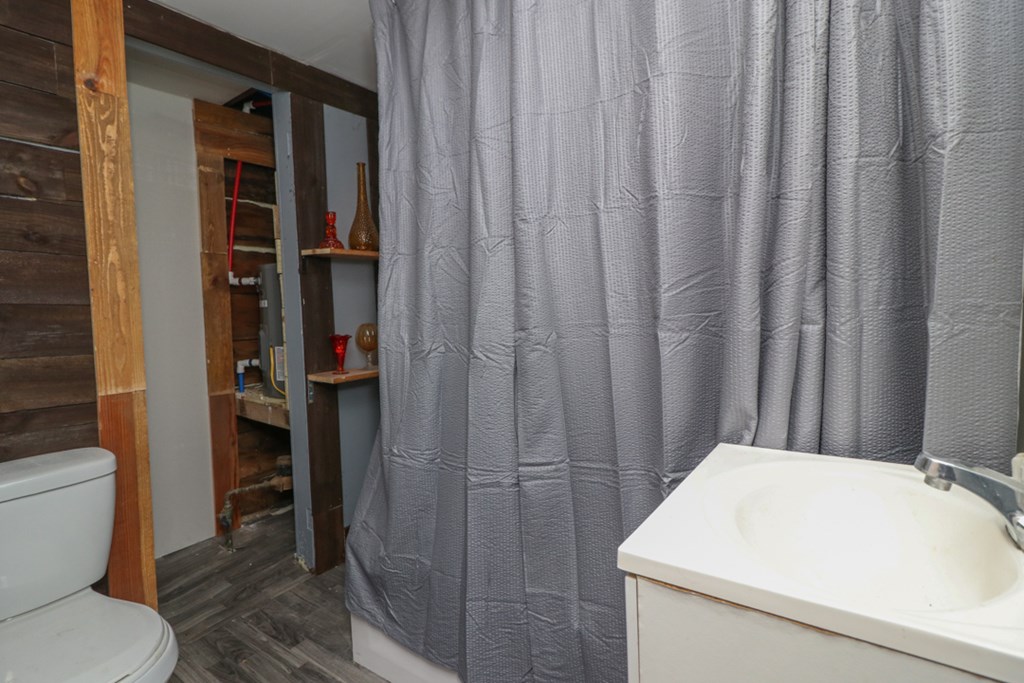 293 Pomerene Property Photo 18