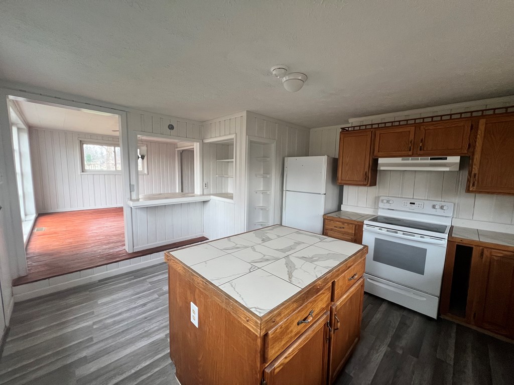 417 Luther Property Photo 24