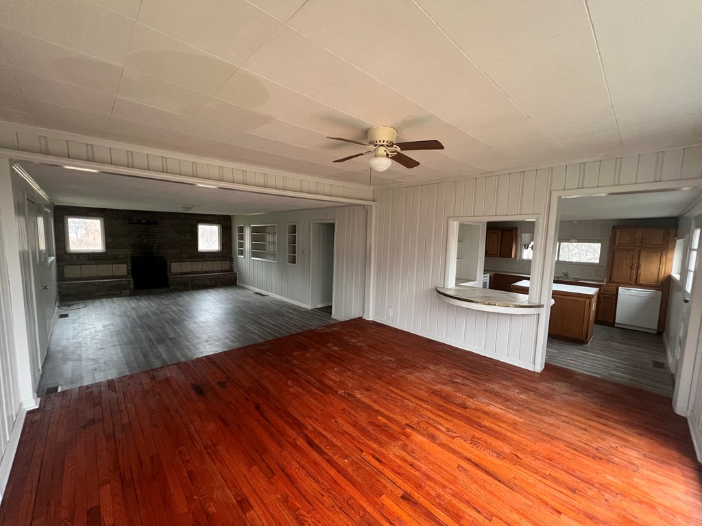 417 Luther Property Photo 28