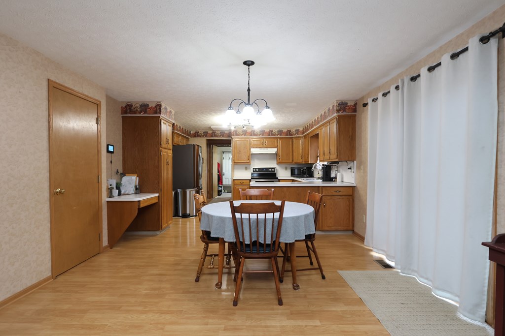 3895 Chatfield Center Road Property Photo 10