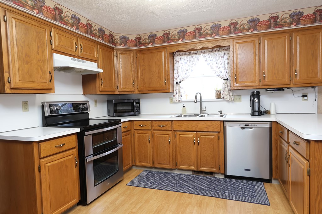 3895 Chatfield Center Road Property Photo 14