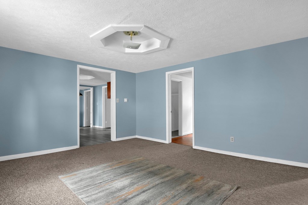 364 Blaine Avenue Property Photo 5