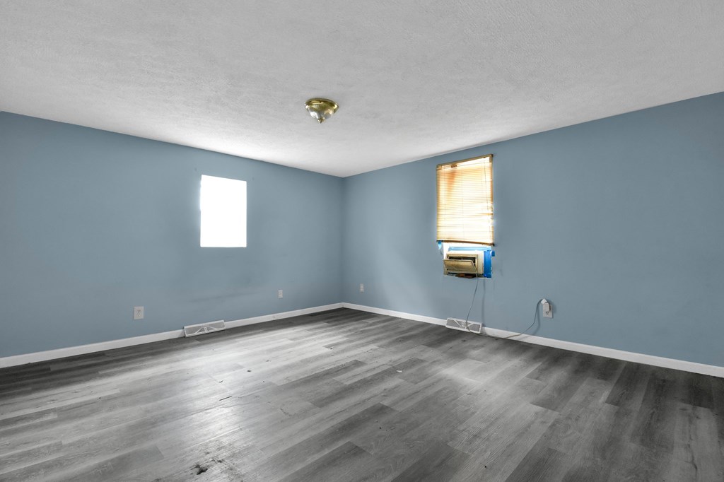 364 Blaine Avenue Property Photo 11