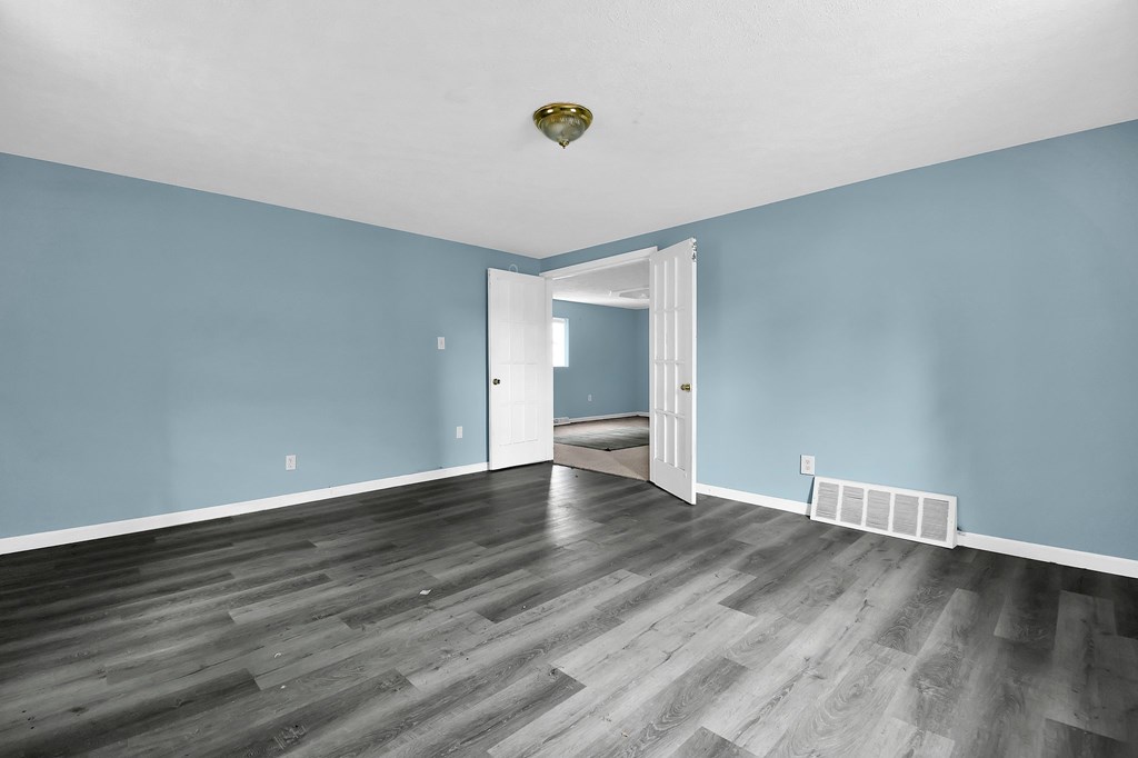 364 Blaine Avenue Property Photo 12