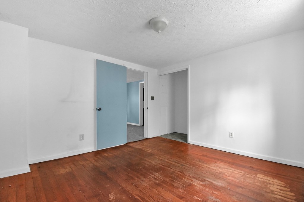 364 Blaine Avenue Property Photo 16