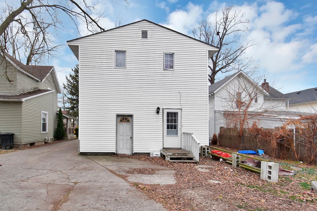 364 Blaine Avenue Property Photo 21