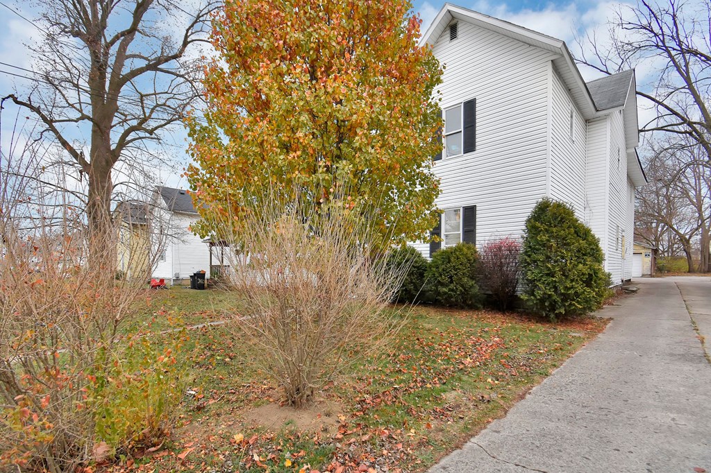 364 Blaine Avenue Property Photo 23