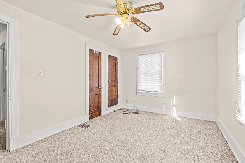 108 Parkwood Blvd Property Photo 25