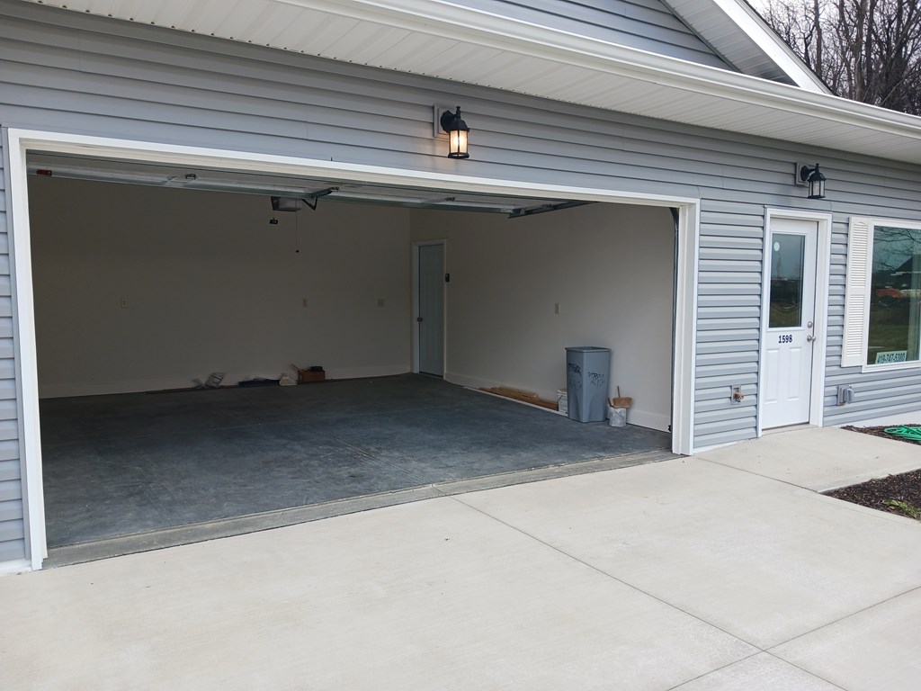 1600 Ne Spring Village Lane Property Photo 5