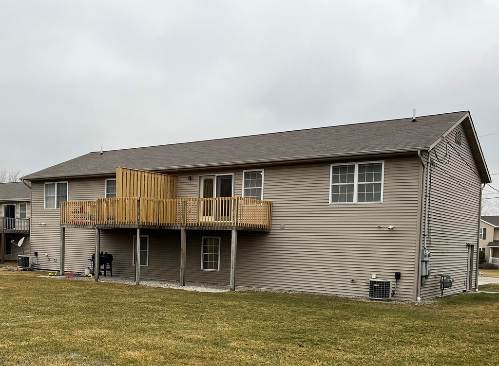 1607 Spring Village Ln. Property Photo 22