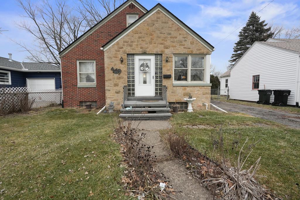 469 11th Street Property Photo 1
