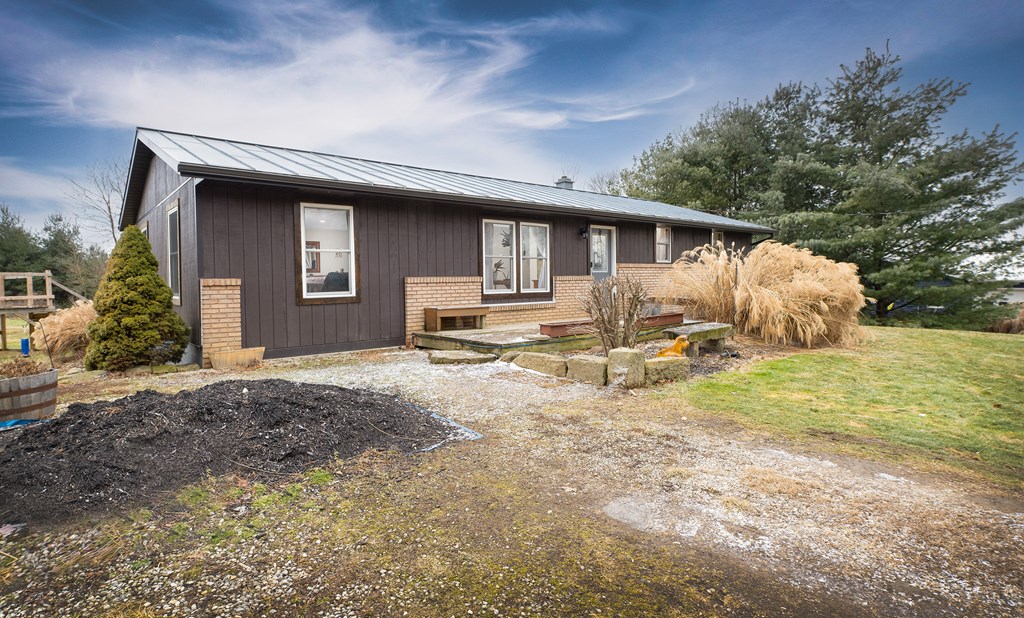 9508 Gregg Road Property Photo 2
