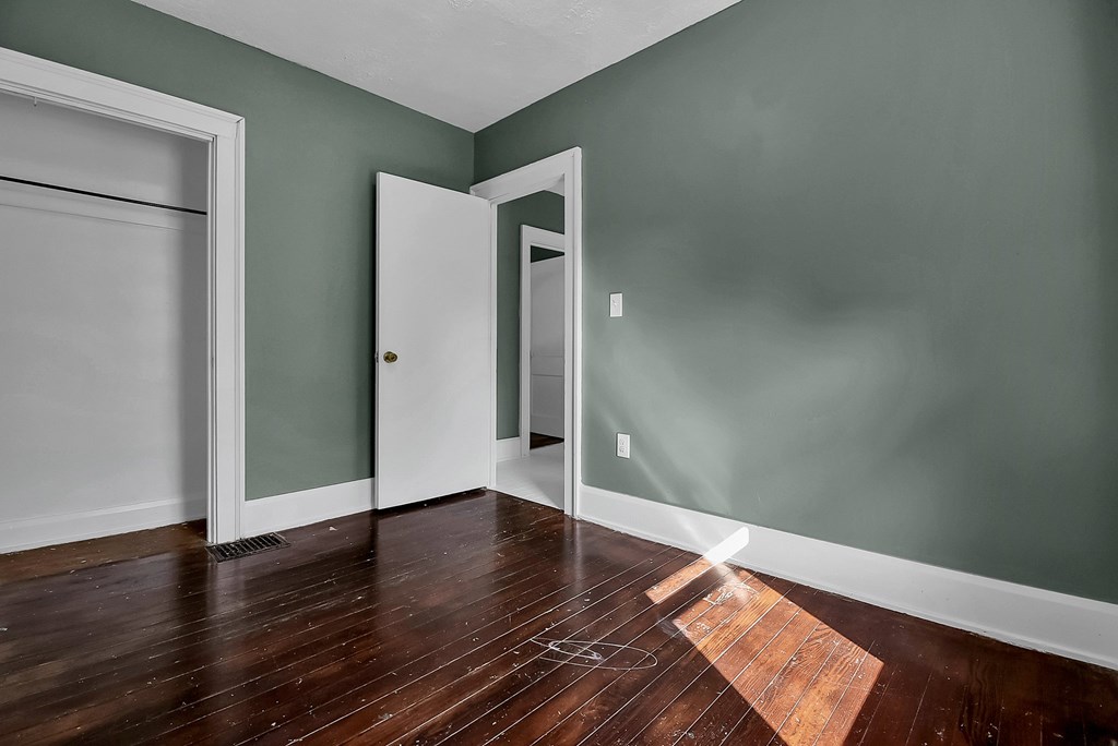 565 Garfield Place Property Photo 18
