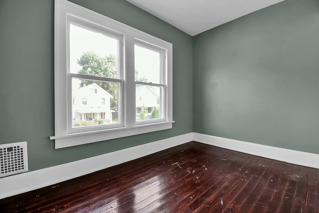 565 Garfield Place Property Photo 20