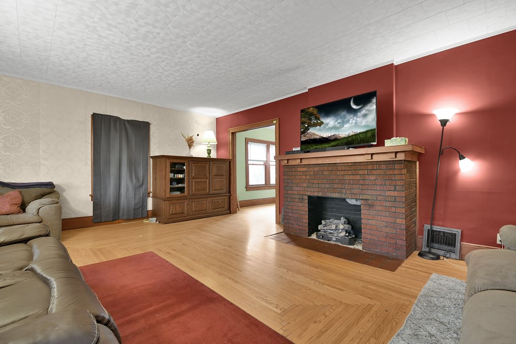 29 Park Ave Property Photo 2