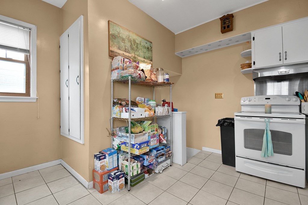29 Park Ave Property Photo 7