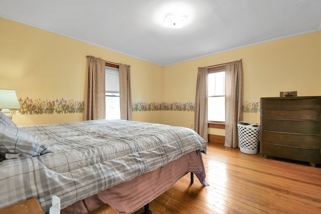 29 Park Ave Property Photo 9