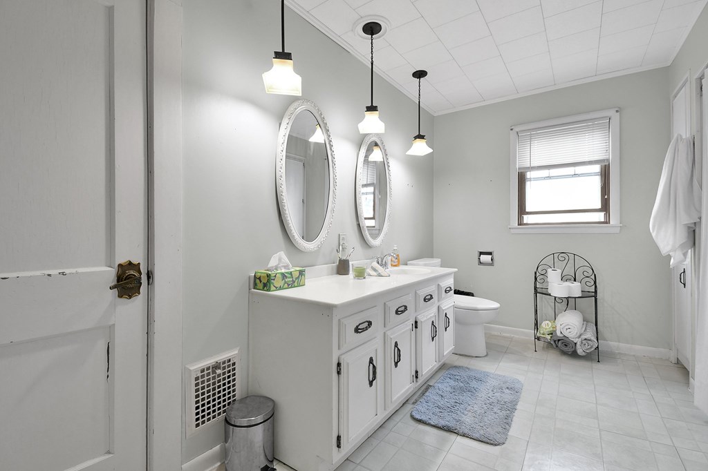 29 Park Ave Property Photo 15
