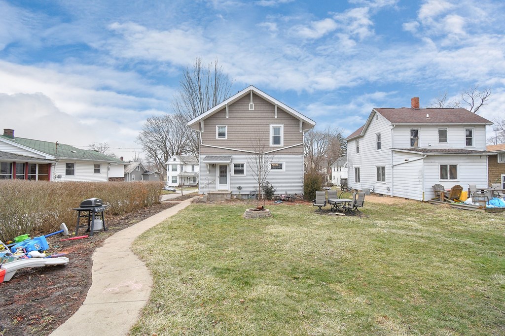 29 Park Ave Property Photo 25