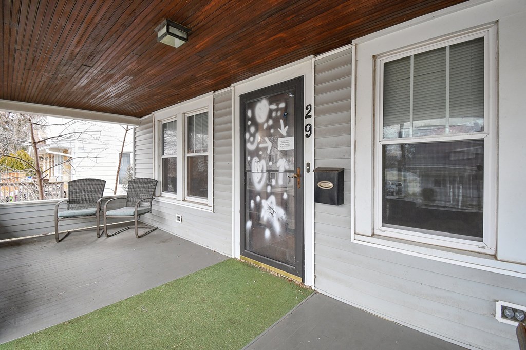 29 Park Ave Property Photo 27
