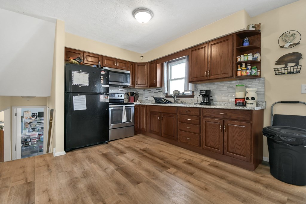 2539 Wedgewood Dr Property Photo 6