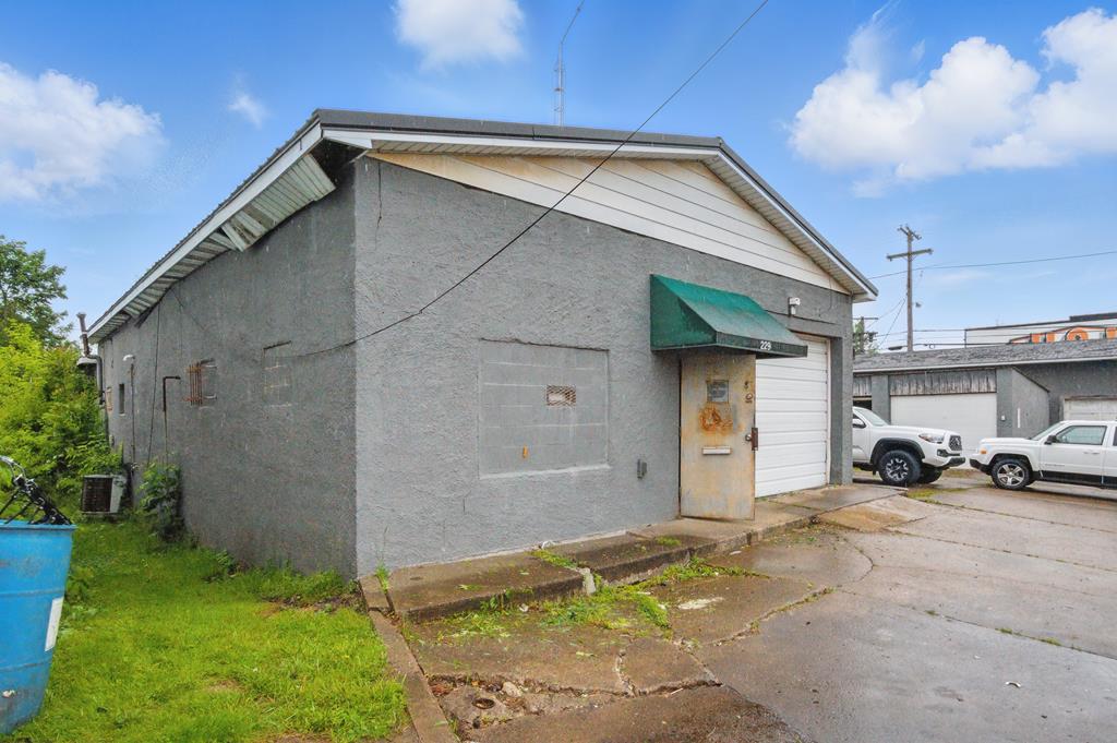229 N 233-237 Mulberry St. Property Photo 1