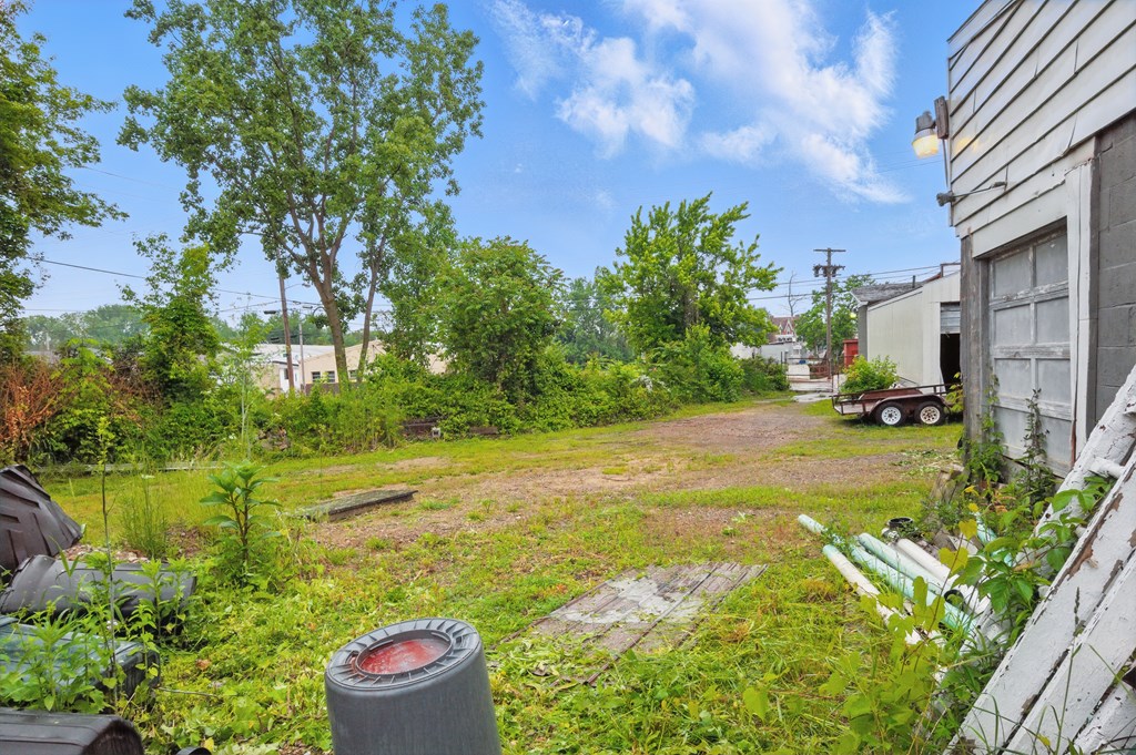 229 N 233-237 Mulberry St. Property Photo 29