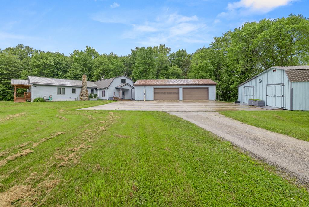 650 Township Road 462 Property Photo 1