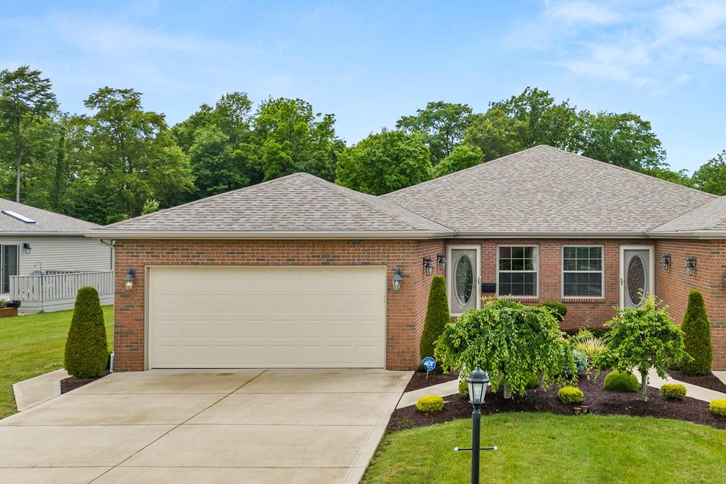 1127 Bogey Dr Property Photo 1