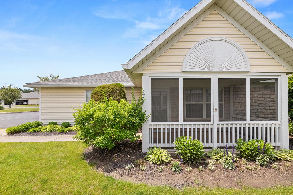 702 Villa Dr. Property Photo 1