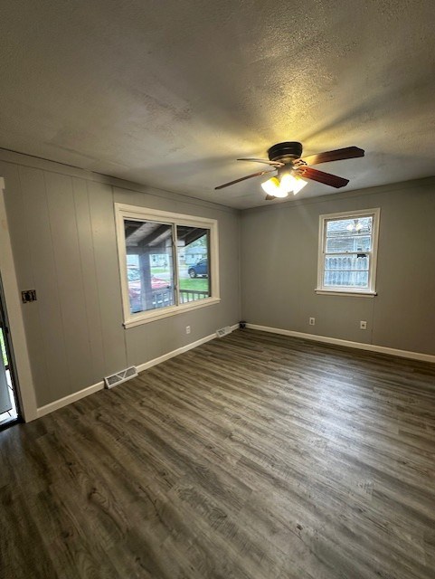 405 Hensley Ave Property Photo 2