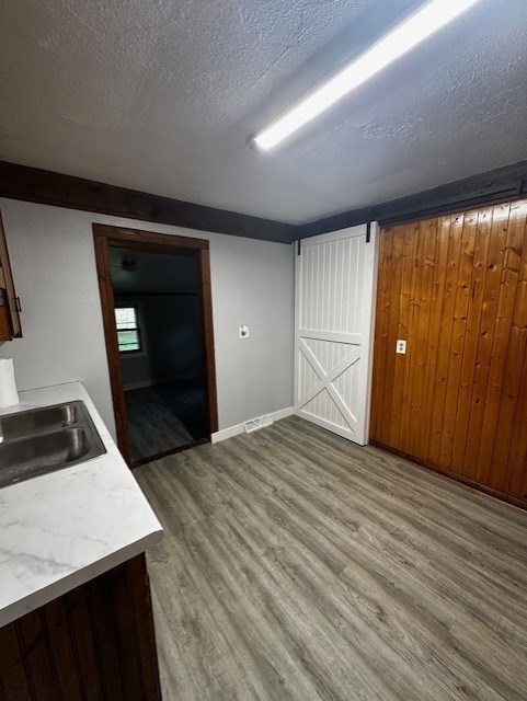 405 Hensley Ave Property Photo 3