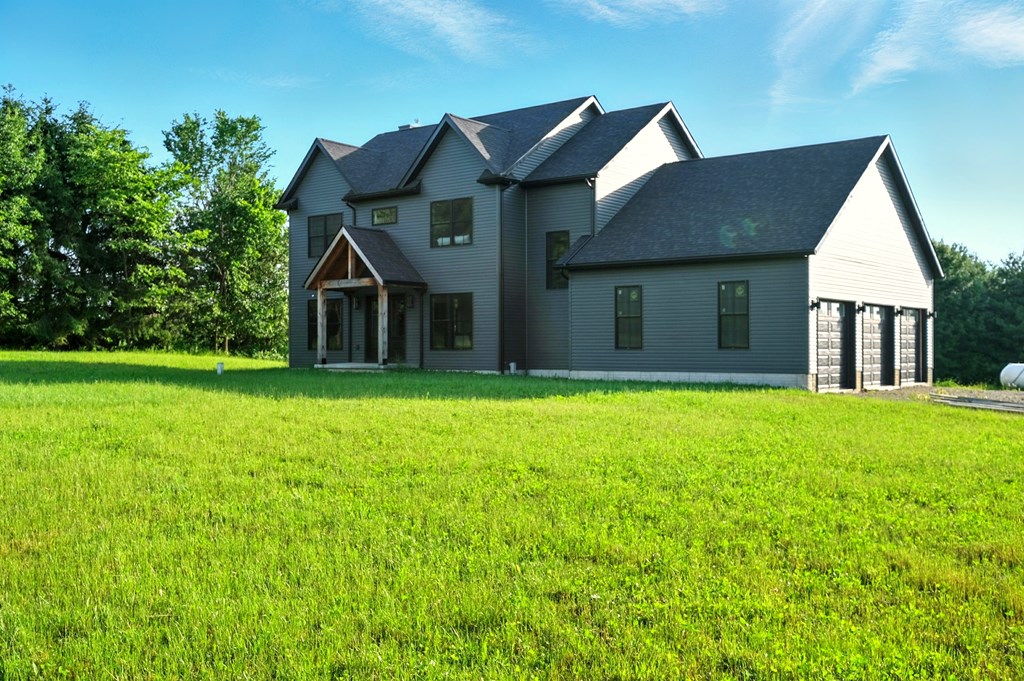 1360 Lexington Ontario Rd Property Photo 4