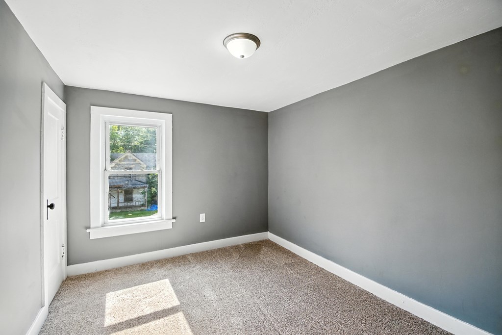 456 Park Street Property Photo 15