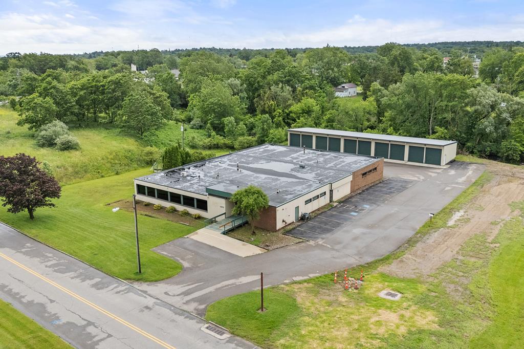 1075 National Parkway Property Photo 1