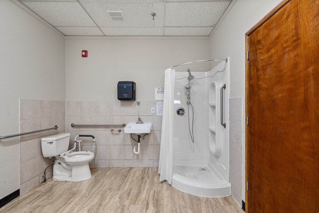 1075 National Parkway Property Photo 16