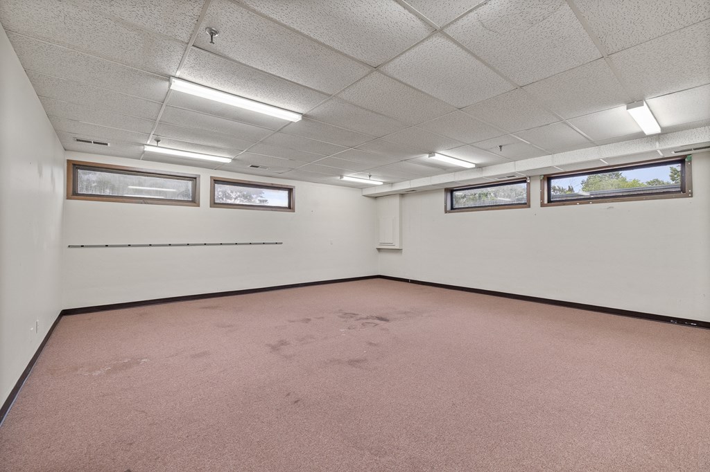 1075 National Parkway Property Photo 25