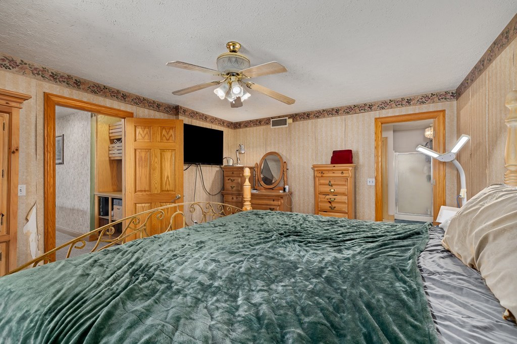 3320 Oakstone Drive Property Photo 16