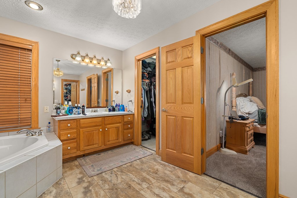 3320 Oakstone Drive Property Photo 19