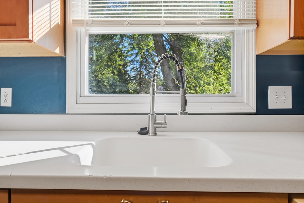 1689 Middle Bellville Road Property Photo 9